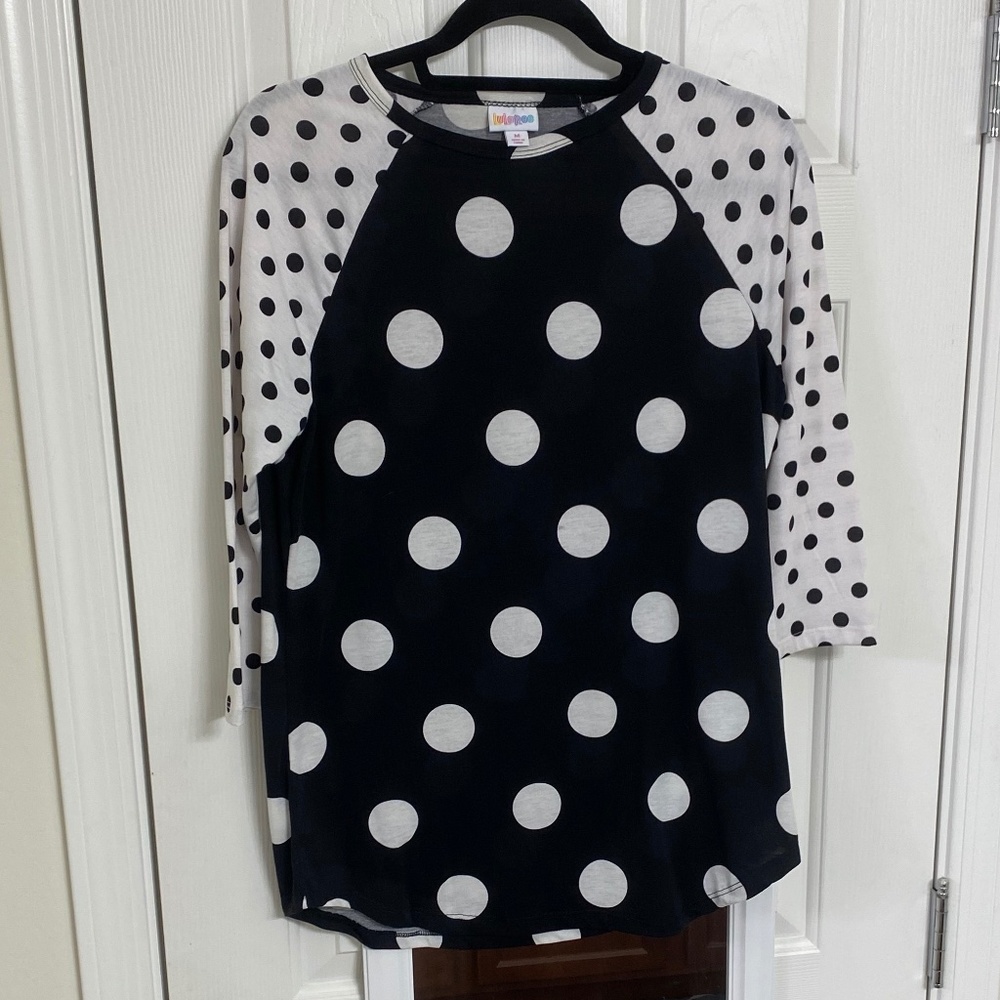 Gently Used - LulaRoe Randy baseball style Top (M)